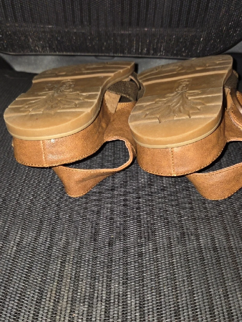 Women’s Brown & Metallic Bronze Cross-Strap Sandals with Buckle - Picture 6 of 12